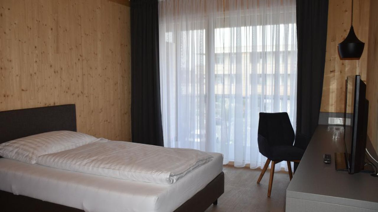 einzelzimmer-bett-fernseher einzelzimmer-bett-fernseher